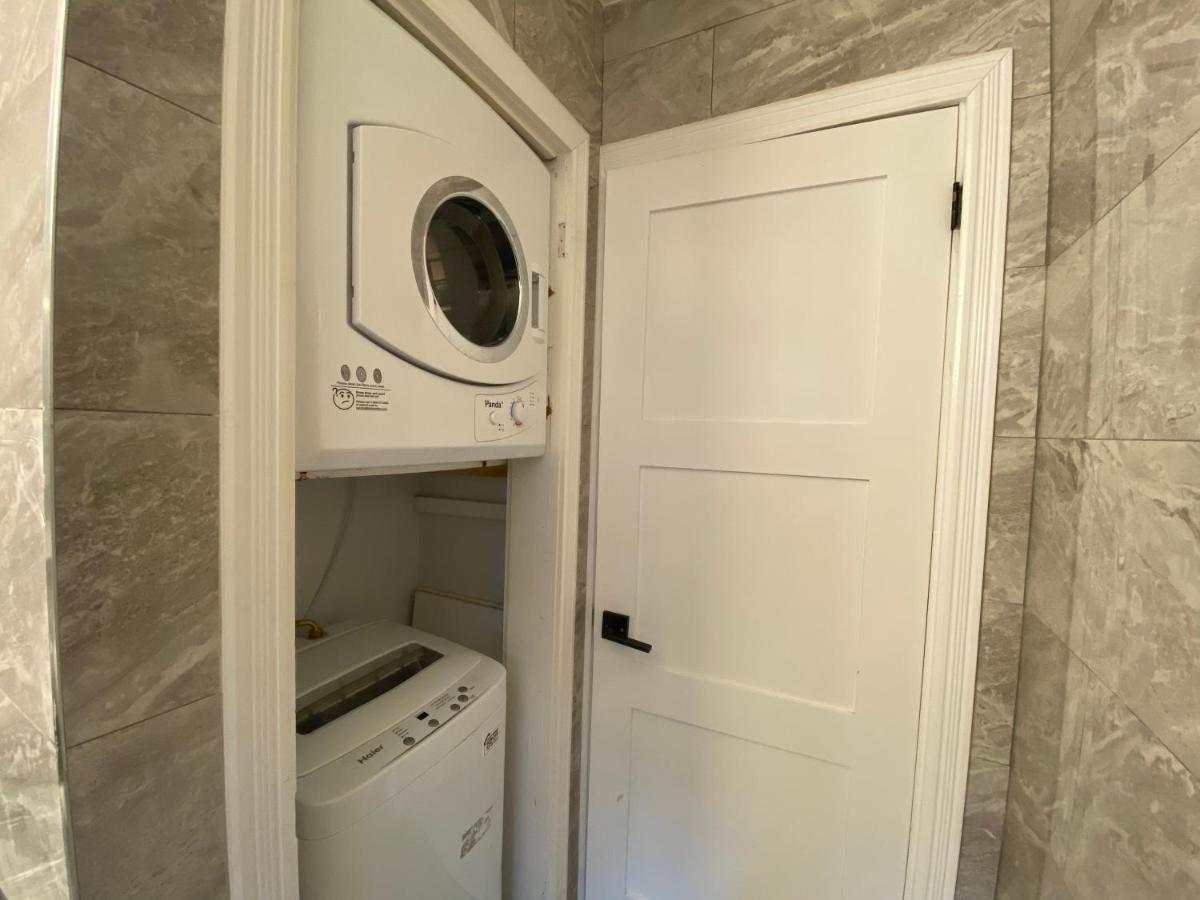Yonge And Finch Subway !L Spacious & Bright Private Bedroom With Shared Amenties Toronto Exterior photo